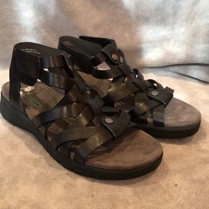 Open-toe Velcro Strap Sandals